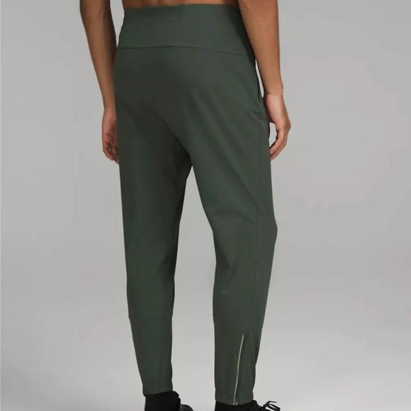 🔥LULULEMON MEN’S SURGE JOGGERS🔥 - Picture 2 of 10